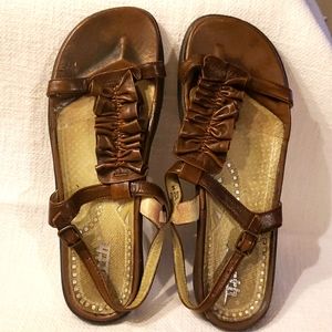Earth Sandals,  Kelso Technology